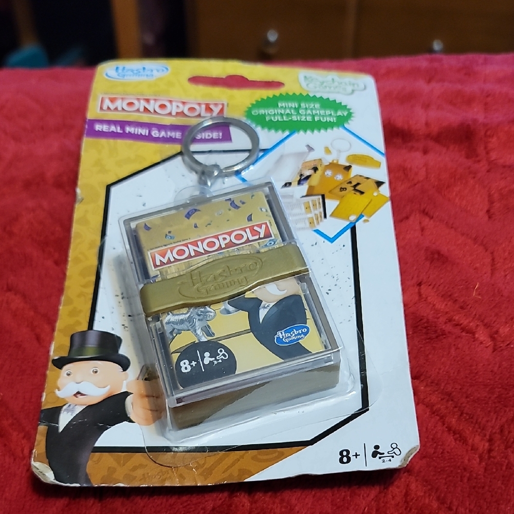 Hasbro Monopoly Mini Game Keychain NIB